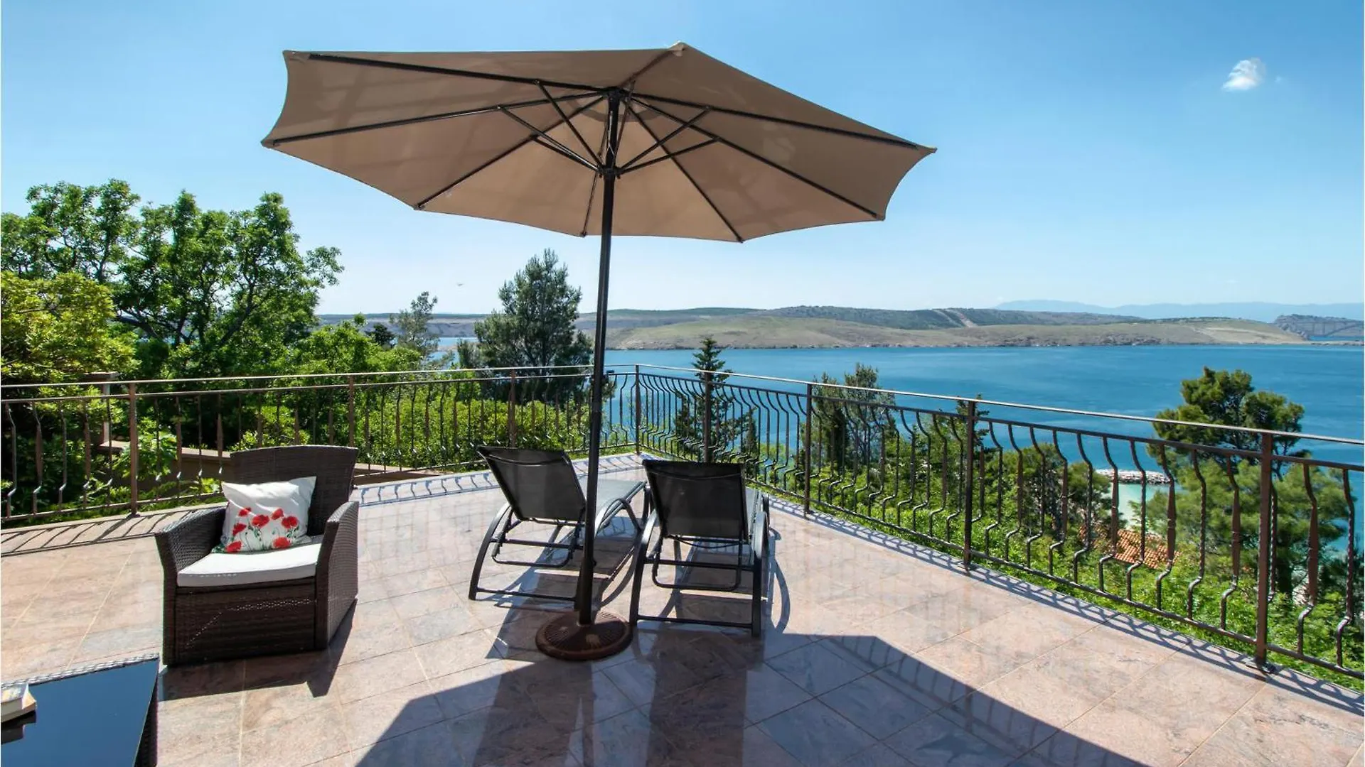 Amazing Apartment In Jadranovo